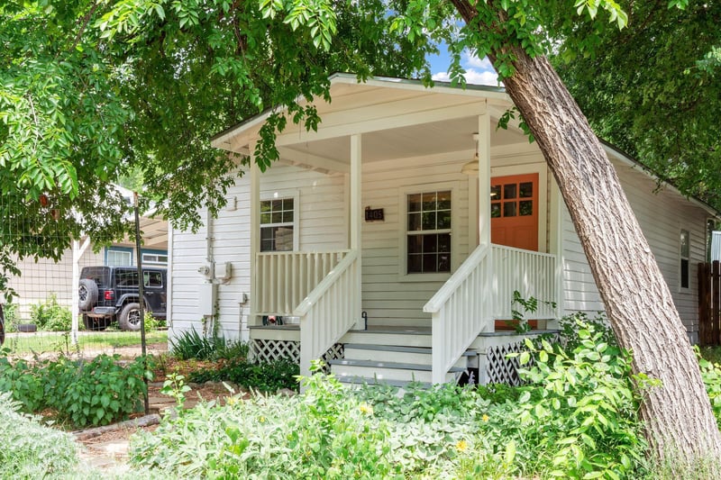 Virtual tour of 1405 Cometa St