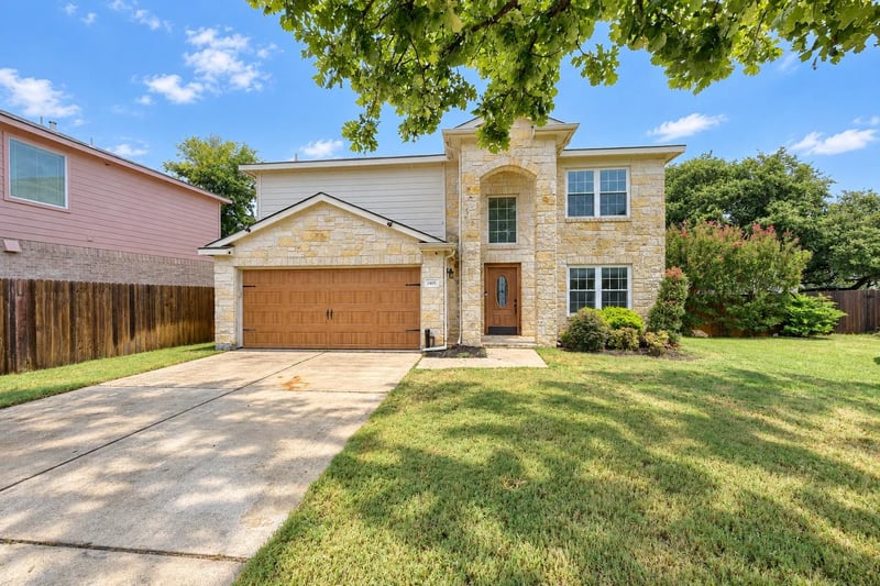 Virtual tour of 1405 Hawk Dr