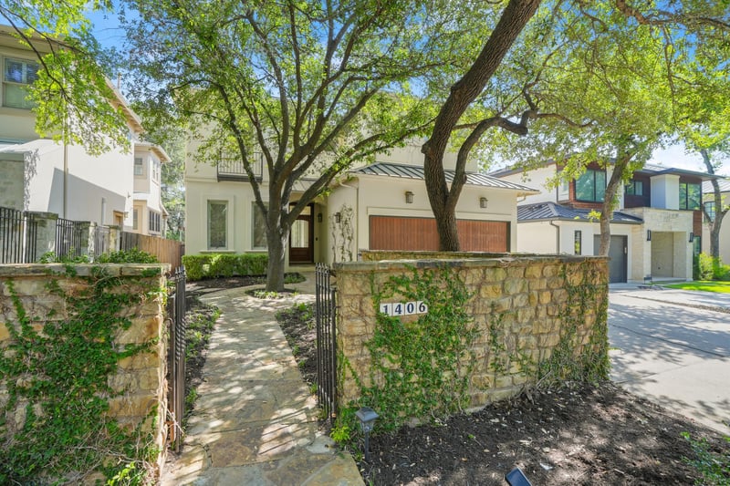 Virtual tour of 1406 Mohle DR
