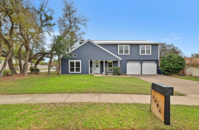 Virtual tour of 1406 Oakridge Dr