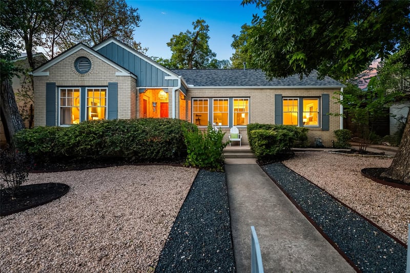 Virtual tour of 1406 W 13th St