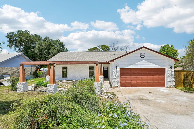 Virtual tour of 1408 Gatlinburg DR