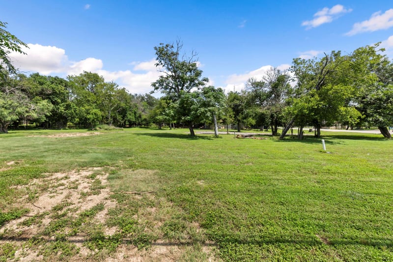 Virtual tour of 1408 N Bishop ST