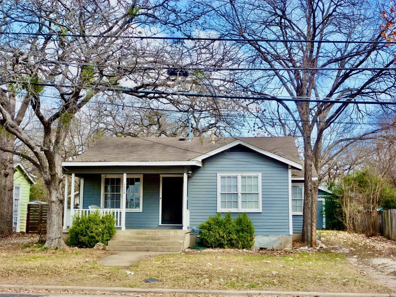 Virtual tour of 1408 W 39th 1/2 ST