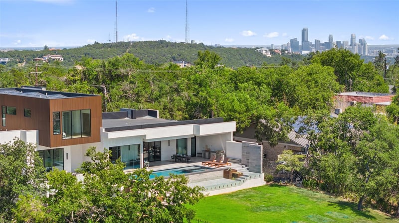 Virtual tour of 1409 The High RD