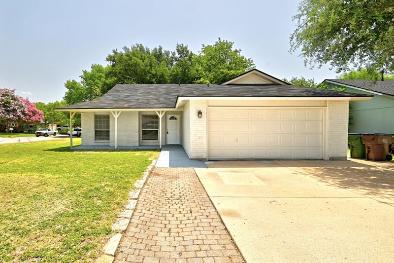 Virtual tour of 1411 Bellmar DR