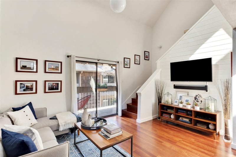 Virtual tour of 1411 Norwalk LN Unit #210