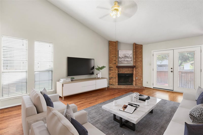 Virtual tour of 1413 W Braker LN Unit #A