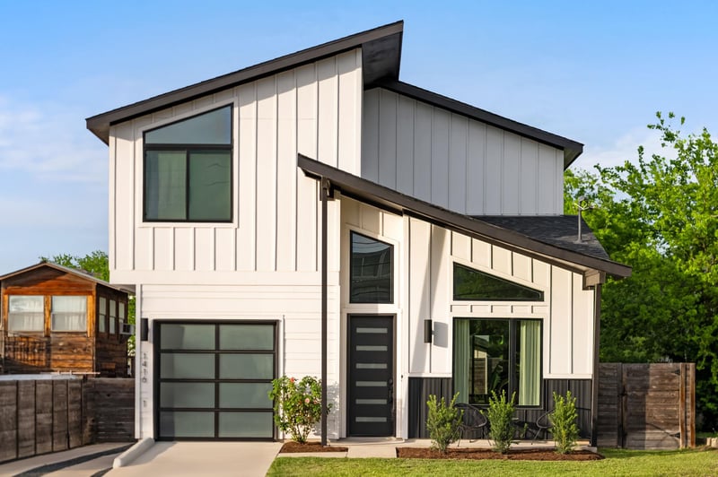 Virtual tour of 1416 W 51st St Unit #1