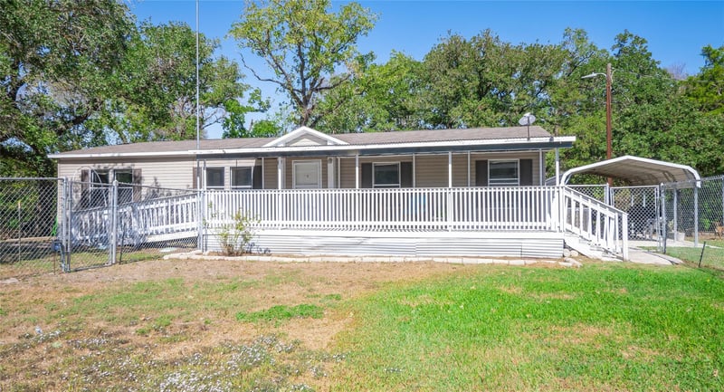 Virtual tour of 142 Hidden Oaks Loop