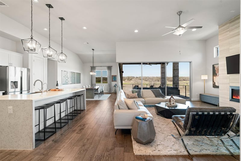 Virtual tour of 142 White Rock Ct