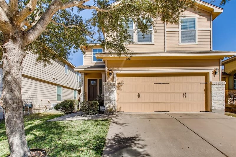 Virtual tour of 1420 Huckleberry Ln