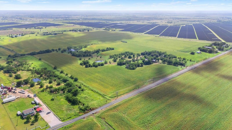 Virtual tour of 14201 Lund Carlson RD