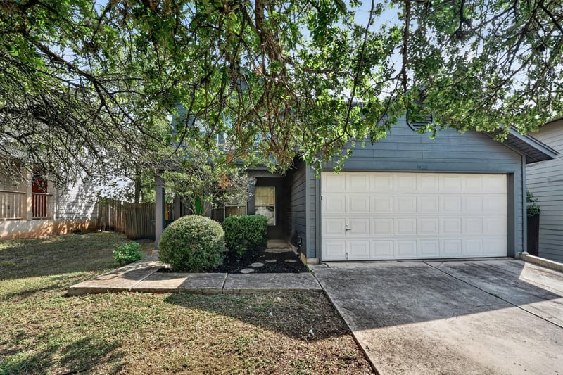 Virtual tour of 1422 Meadow PKWY