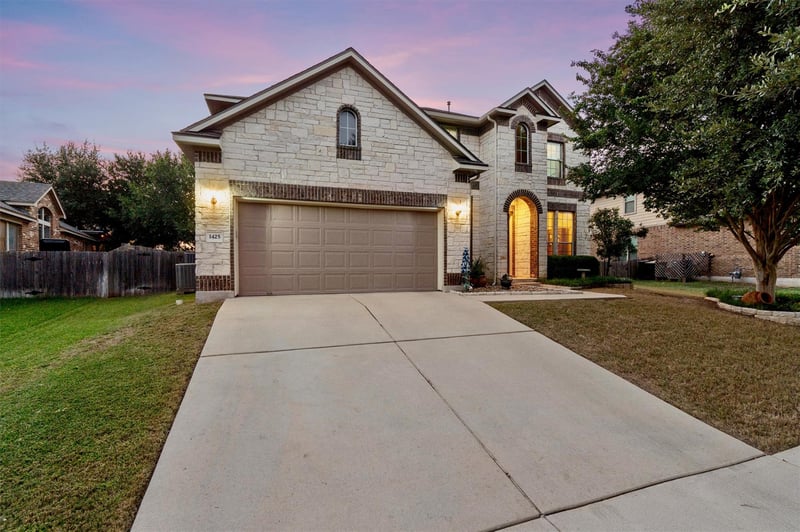 Virtual tour of 1425 Naranjo Dr