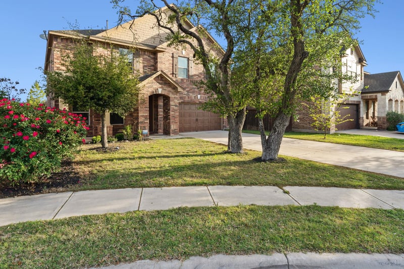 Virtual tour of 1429  Freer Cv