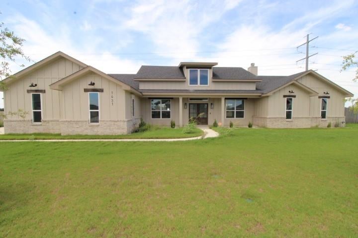 Virtual tour of 1431 King Ranch Rd