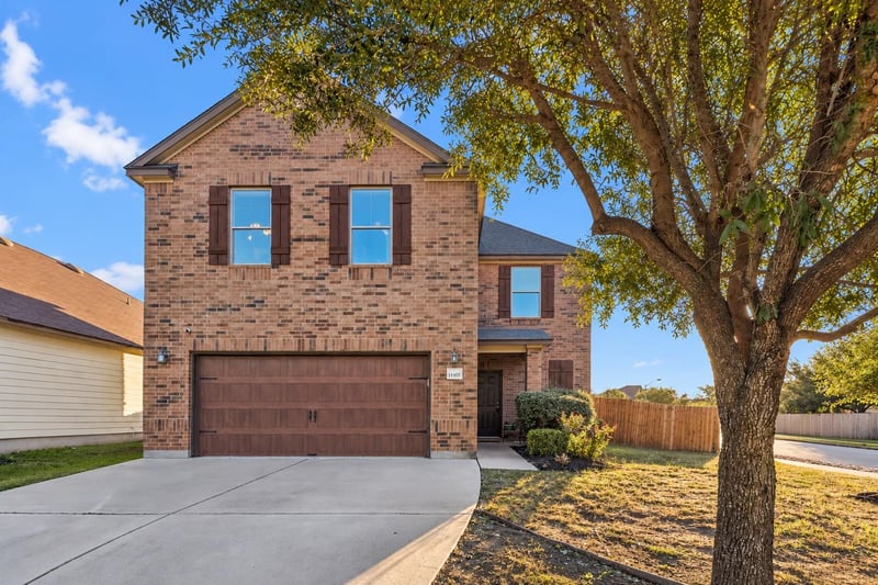 Virtual tour of 14401 Lake Victor Dr