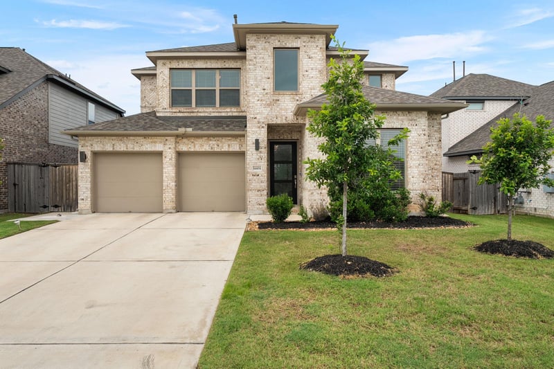 Virtual tour of 14404 Kira LN