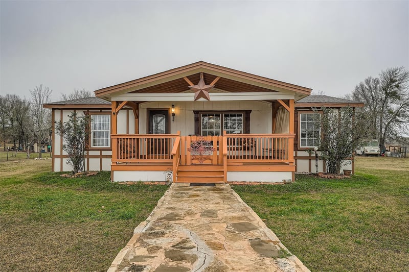 Virtual tour of 145 Alyssa Loop