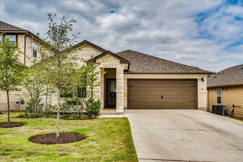 Virtual tour of 145 El Capitan LOOP