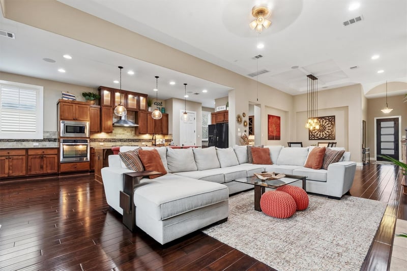 Virtual tour of 14504 Laurinburg DR