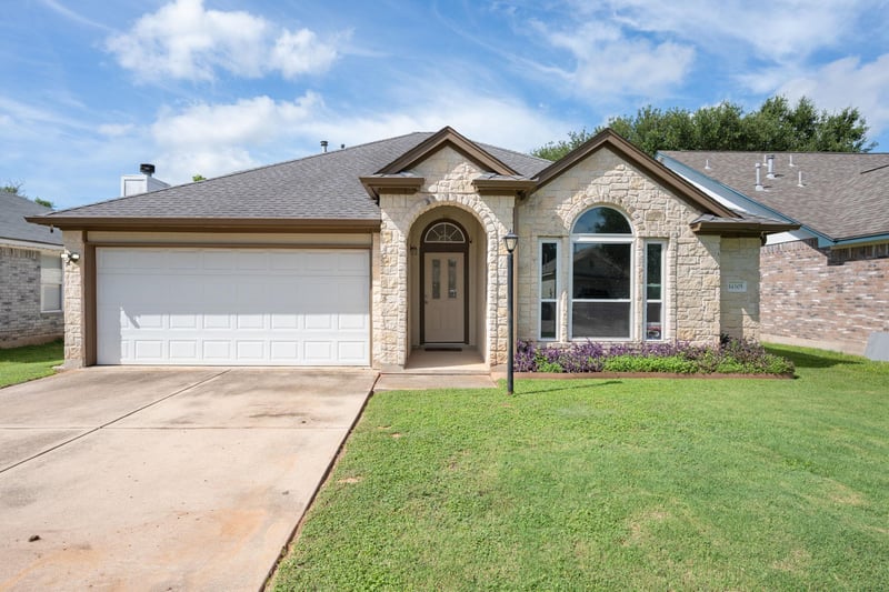 Virtual tour of 14505 Sandifer St
