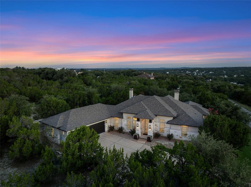 Virtual tour of 14601 Canyon Bluff Ct