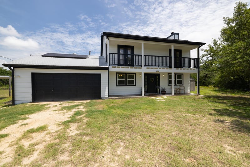 Virtual tour of 1471 County Road A
