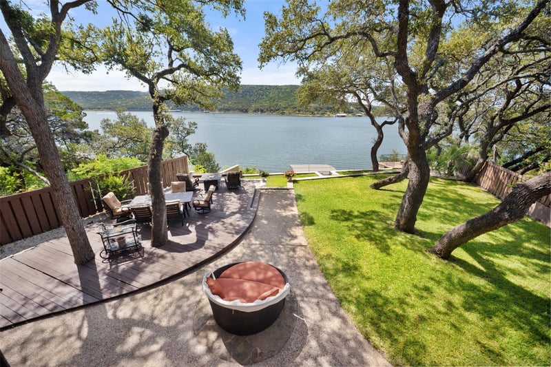 Virtual tour of 14753 Arrowhead DR