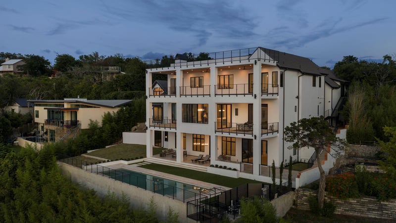 Virtual tour of 1496 Buffalo Gap RD
