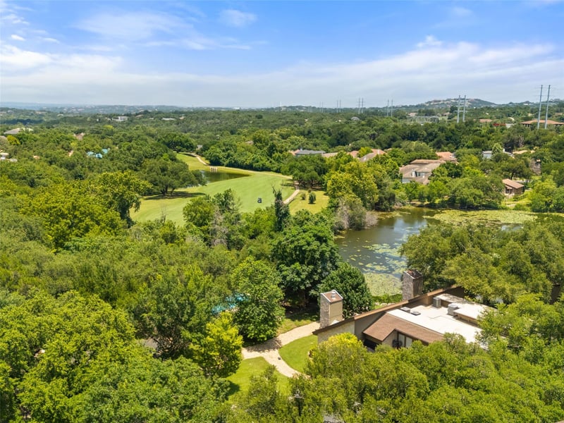 Virtual tour of 15 Stoney Creek CV