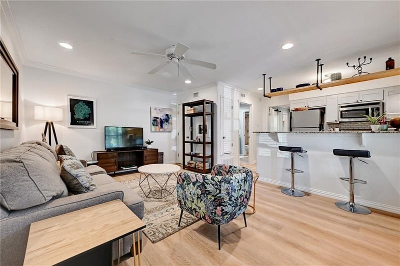 Virtual tour of 1500 East Side DR Unit #114-A