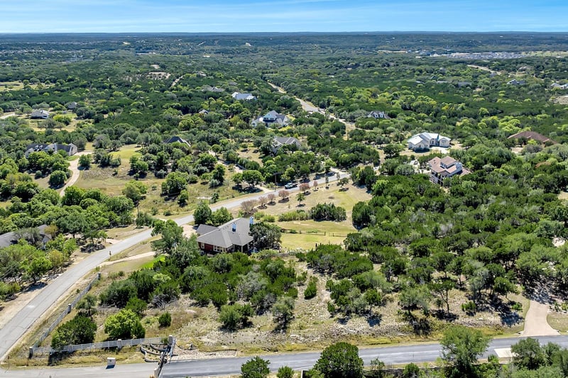 Virtual tour of 1500 Kemp Hills DR