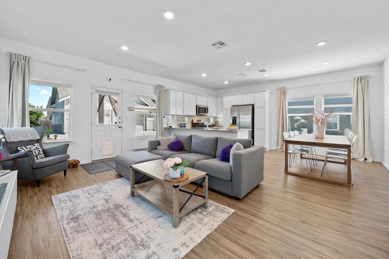 Virtual tour of 1500 Linwood ST