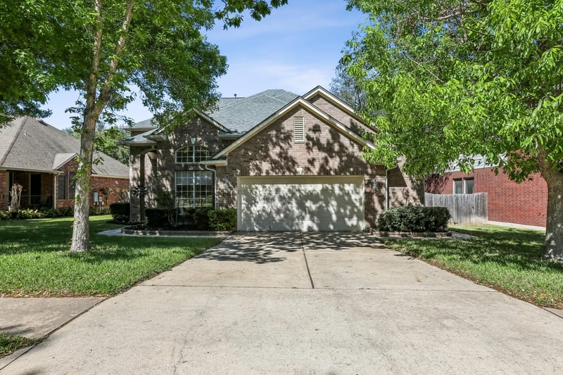 Virtual tour of 15008 Thatcher DR