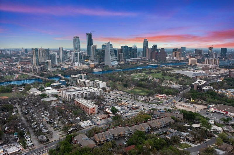 Virtual tour of 1501 Barton Springs RD Unit #117