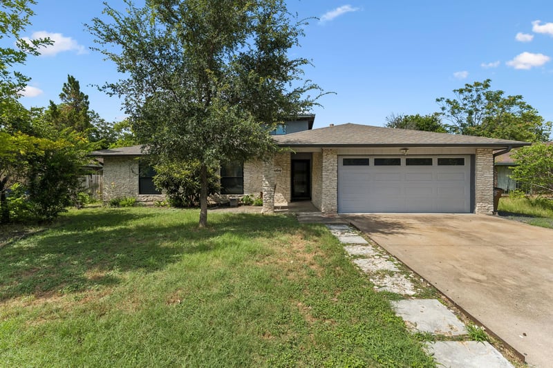 Virtual tour of 1501 Quail Crest DR