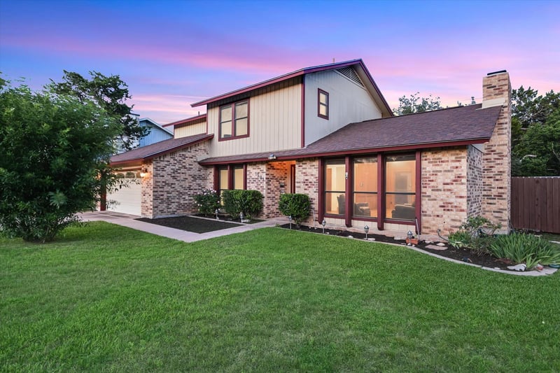 Virtual tour of 1501 Wilson Heights DR
