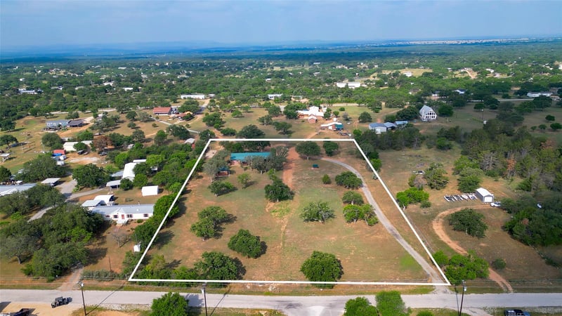 Virtual tour of 1503 Roselea Dr