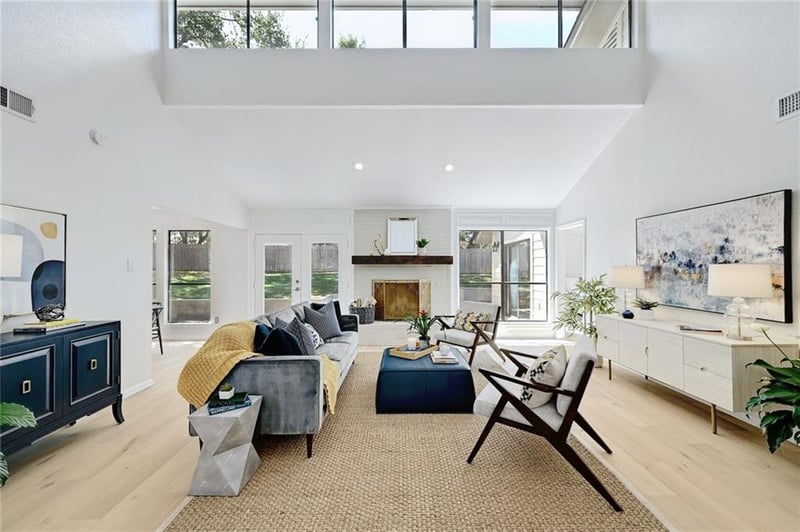 Virtual tour of 1503 Silverado CIR