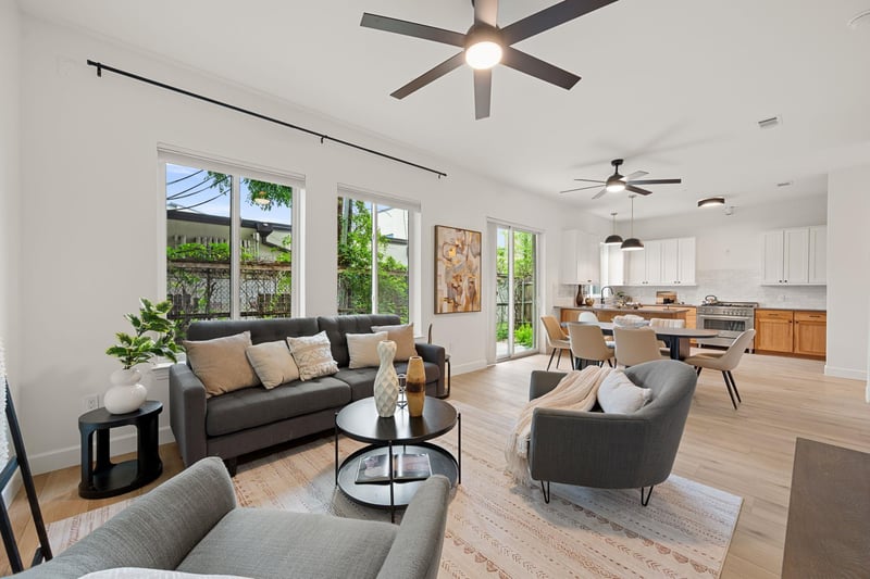 Virtual tour of 1504 Collier ST Unit #7