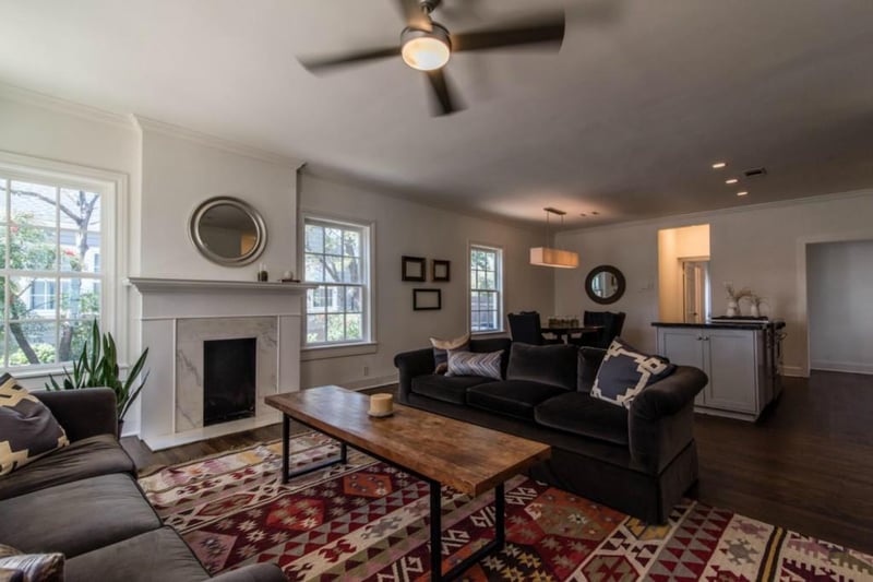 Virtual tour of 1504 W 30th ST