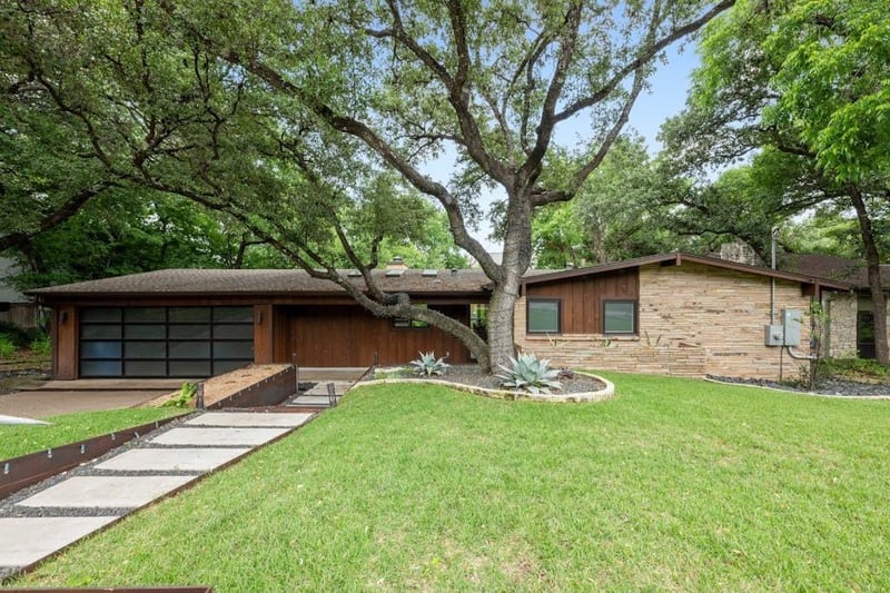Virtual tour of 1505 Betty Jo DR