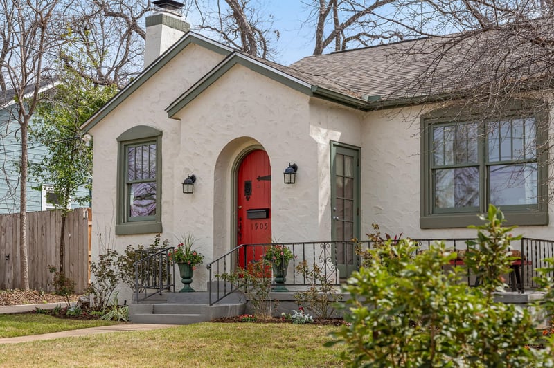Virtual tour of 1505 Wethersfield RD