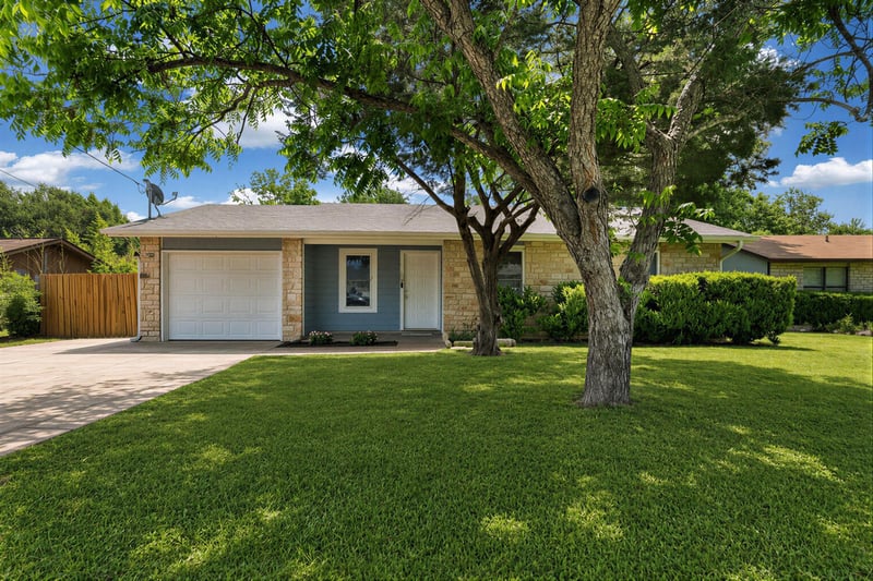 Virtual tour of 1508 Long Branch DR