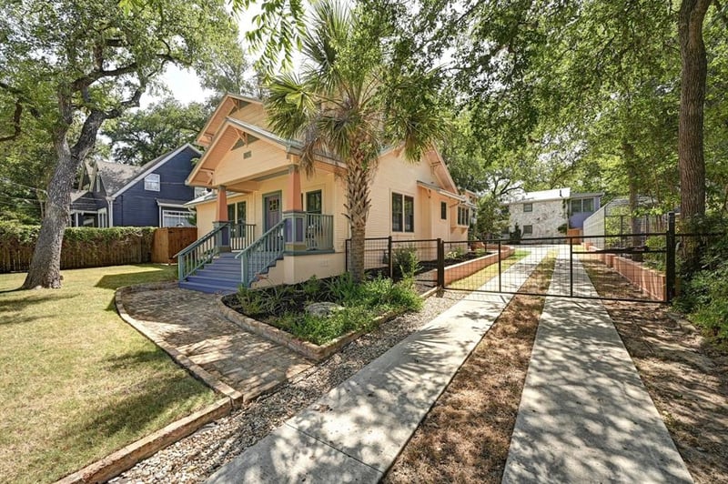Virtual tour of 1509 Elton LN