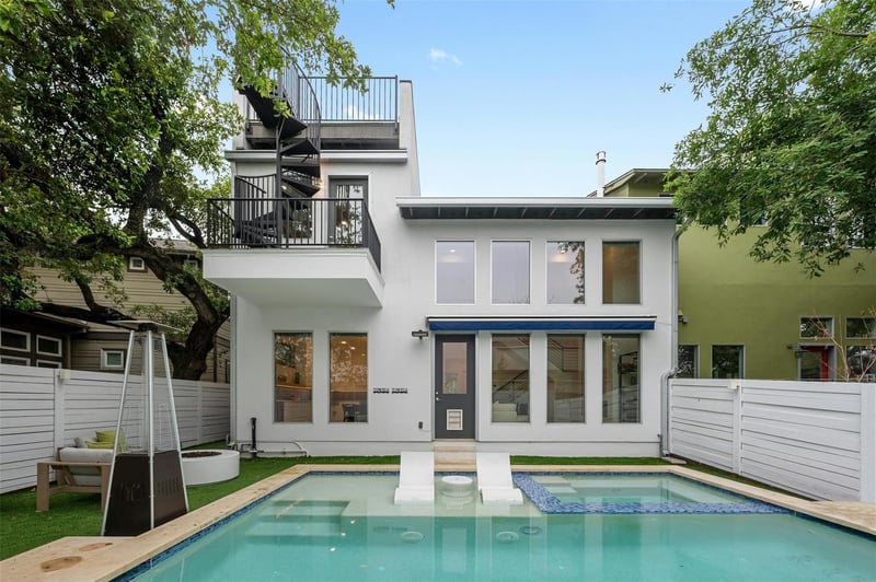 Virtual tour of 1511 S 3rd ST