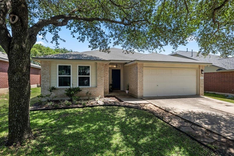 Virtual tour of 1512 Dillon Lake BND