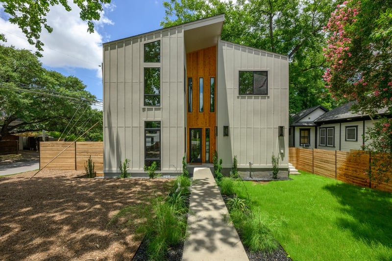 Virtual tour of 1514 Newton St